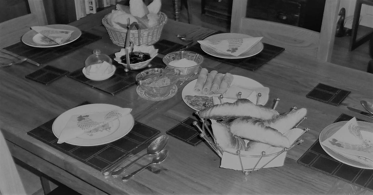 Maison Blanc Bed & Breakfast Gibourne ภายนอก รูปภาพ