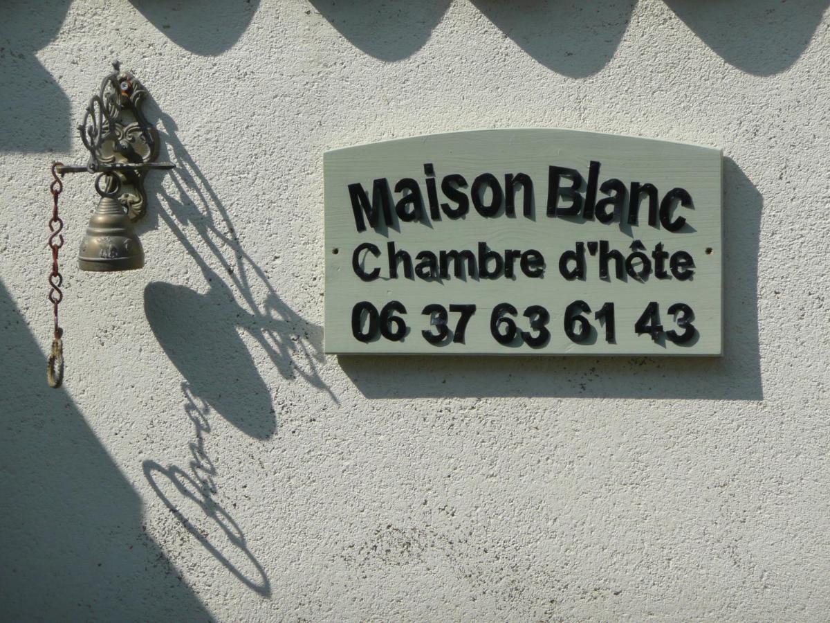 Maison Blanc Bed & Breakfast Gibourne ภายนอก รูปภาพ
