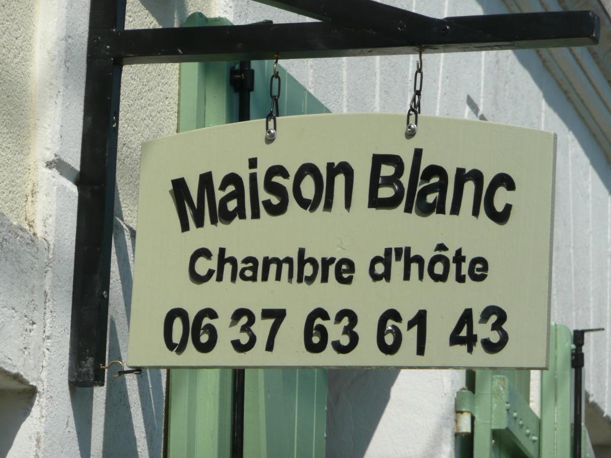 Maison Blanc Bed & Breakfast Gibourne ภายนอก รูปภาพ